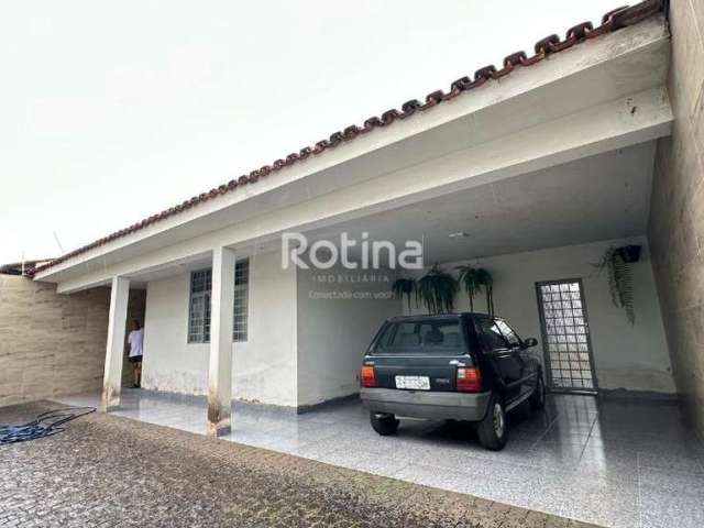 Casa à venda, 3 quartos, Santa Mônica - Uberlândia/MG - Rotina Imobiliária