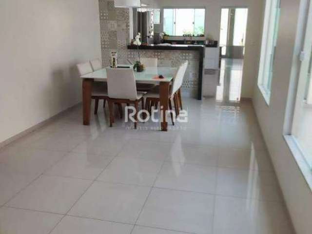 Casa à venda, 4 quartos, Santa Mônica - Uberlândia/MG - Rotina Imobiliária