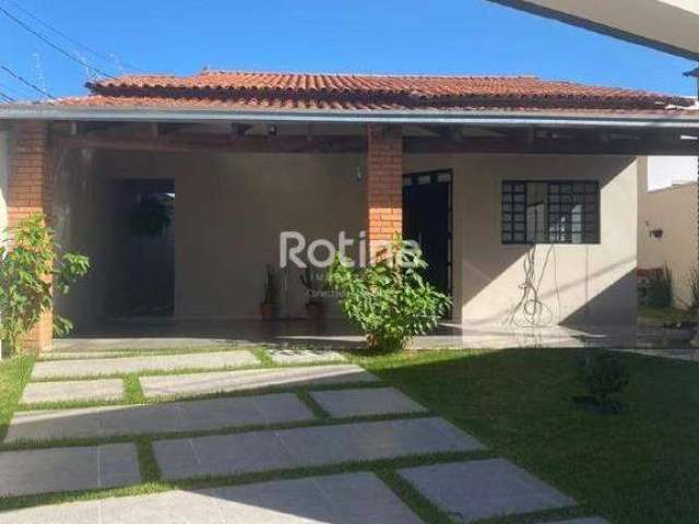 Casa à venda, 3 quartos, Carajás - Uberlândia/MG - Rotina Imobiliária