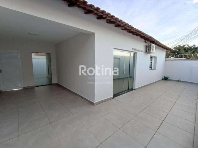 Casa à venda, 3 quartos, Santa Mônica - Uberlândia/MG - Rotina Imobiliária