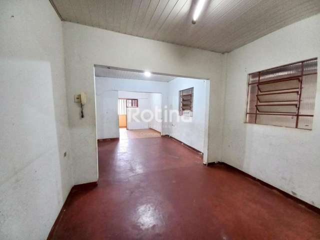 Casa à venda, 2 quartos, Saraiva - Uberlândia/MG - Rotina Imobiliária