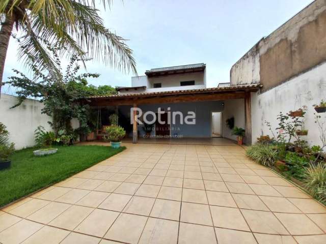 Casa à venda, 3 quartos, Marta Helena - Uberlândia/MG - Rotina Imobiliária