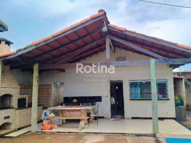 Casa à venda, 3 quartos, Jardim Holanda - Uberlândia/MG - Rotina Imobiliária