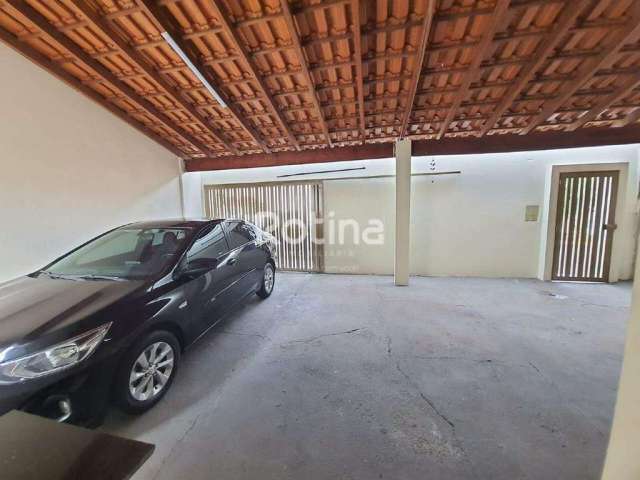 Casa à venda, 3 quartos, Jardim Holanda - Uberlândia/MG - Rotina Imobiliária