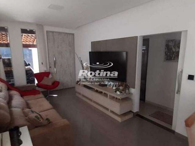 Casa à venda, 3 quartos, Santa Mônica - Uberlândia/MG - Rotina Imobiliária