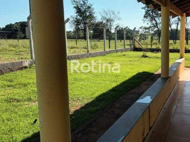 Chacara à venda, 3 quartos, Zona Rural - Uberlândia/MG - Rotina Imobiliária