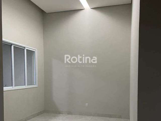 Casa à venda, 3 quartos, Alto Umuarama - Uberlândia/MG - Rotina Imobiliária