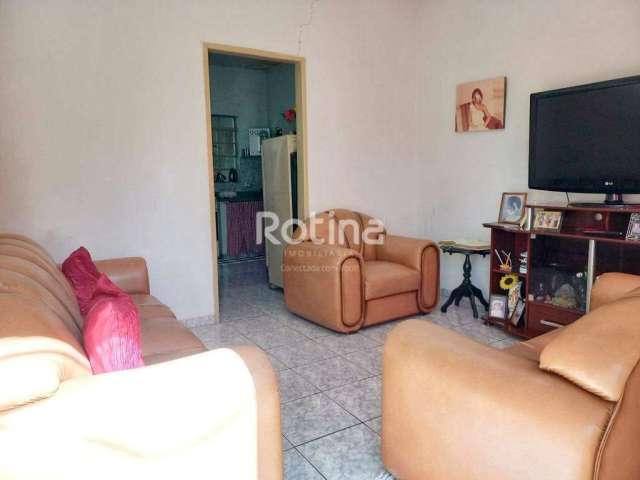 Casa à venda, 6 quartos, Centro - Uberlândia/MG - Rotina Imobiliária