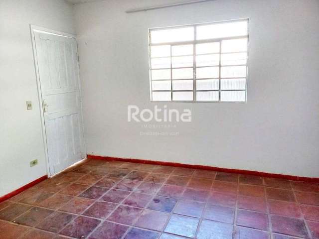 Casa à venda, 8 quartos, Osvaldo Rezende - Uberlândia/MG - Rotina Imobiliária