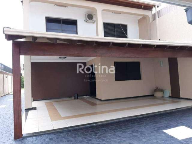 Casa à venda, 4 quartos, Nossa Senhora Aparecida - Uberlândia/MG - Rotina Imobiliária