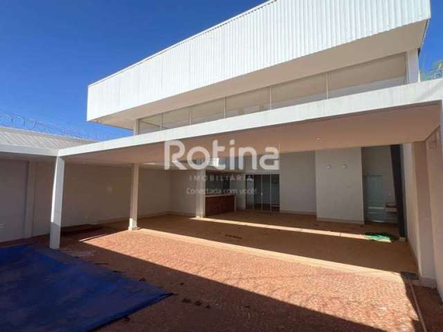 Casa à venda, 3 quartos, Umuarama - Uberlândia/MG - Rotina Imobiliária