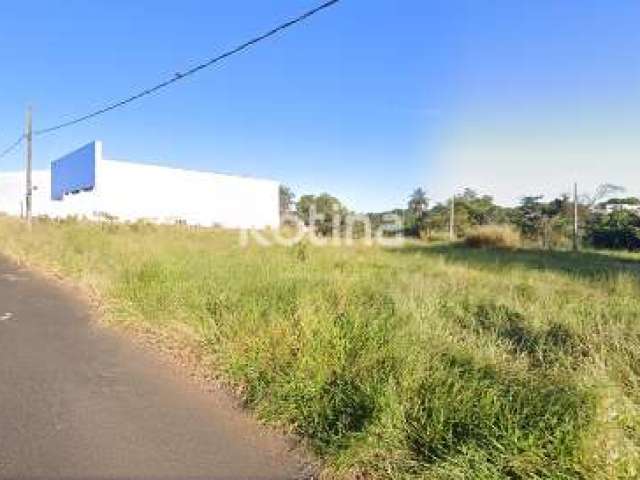 Área à venda, Jardim América I - Uberlândia/MG - Rotina Imobiliária