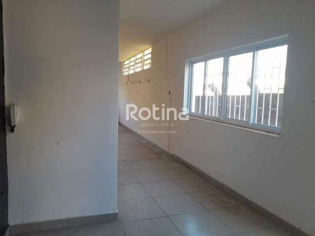 Casa Comercial à venda, 4 quartos, Brasil - Uberlândia/MG - Rotina Imobiliária