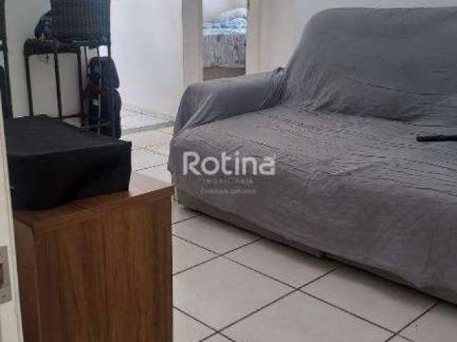 Apartamento à venda, 2 quartos, Umuarama - Uberlândia/MG - Rotina Imobiliária