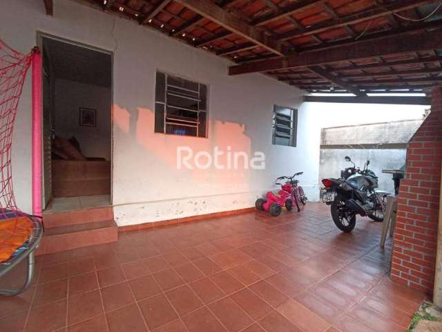 Casa à venda, 2 quartos, Presidente Roosevelt - Uberlândia/MG - Rotina Imobiliária