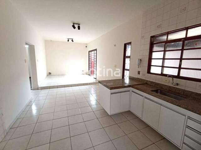 Casa à venda, 2 quartos, Jaraguá - Uberlândia/MG - Rotina Imobiliária