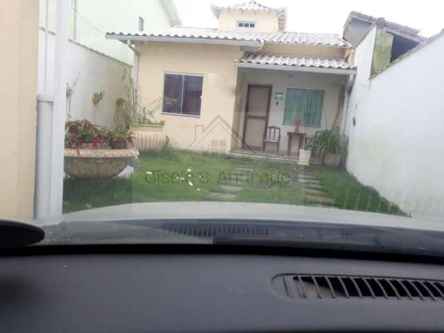 Casa para Venda em Saquarema, Gravatá, 2 dormitórios, 1 suíte, 2 banheiros, 2 vagas