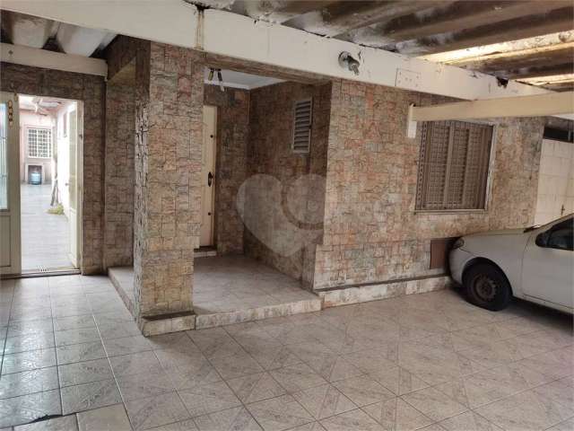 Casa com 4 quartos à venda em Vila Constança - SP