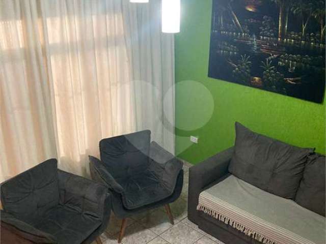 Casa com 3 quartos à venda em Jardim Iporanga - SP