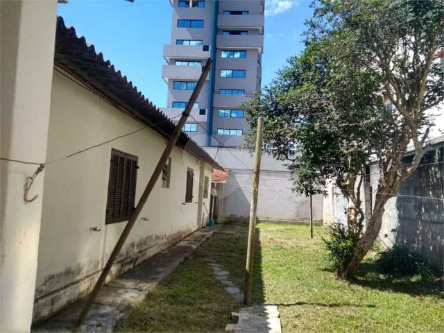 Terreno à venda em Vila Constança - SP