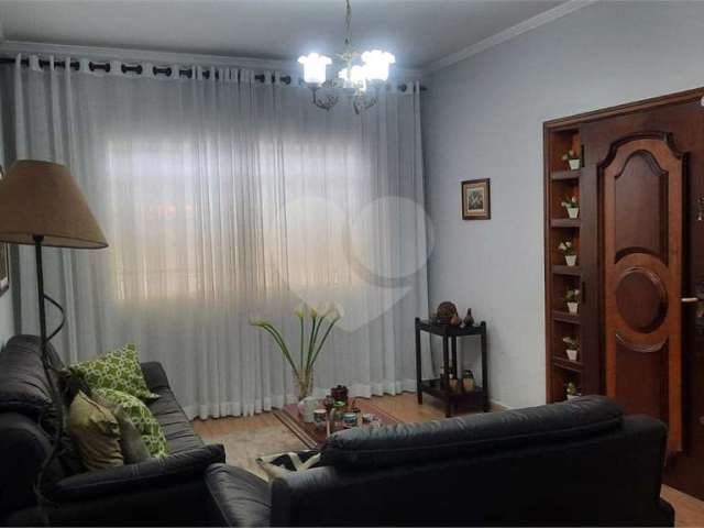 Casa com 4 quartos à venda em Vila Rosália - SP