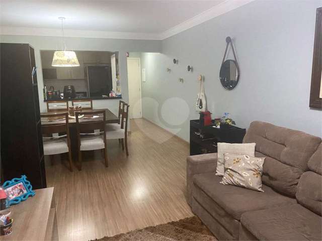 Apartamento com 3 quartos à venda em Jardim Aida - SP