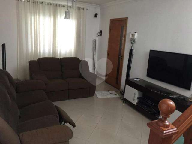 Casa com 2 quartos à venda em Vila Galvão - SP