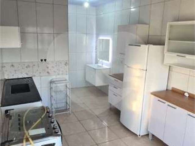 Casa com 3 quartos à venda em Vila Nova Galvão - SP