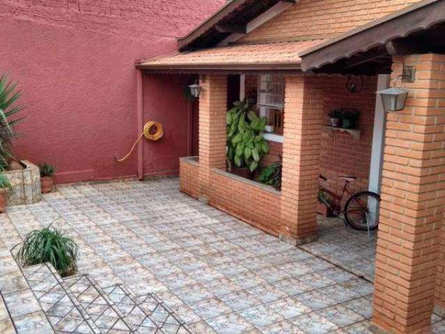 Casa para Venda em Limeira, Jardim Cavinato, 3 dormitórios, 2 banheiros, 2 vagas