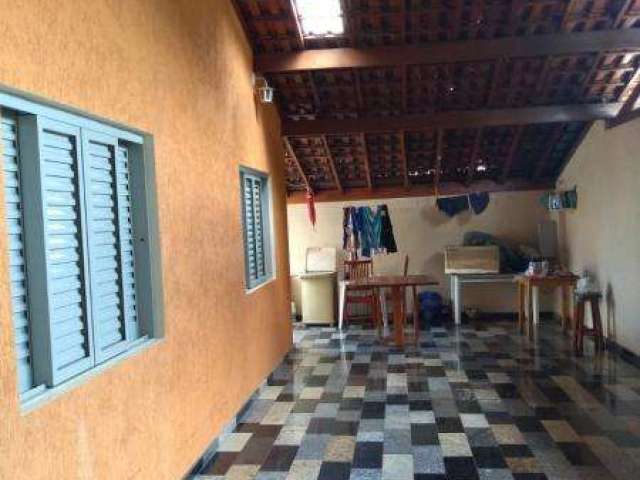 Casa para Venda em Limeira, Jardim Presidente Dutra, 3 dormitórios, 1 suíte, 1 banheiro, 2 vagas