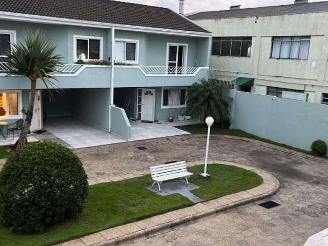 Sobrado com 3 dormitórios à venda, 92 m² por R$ 669.000,00 - Hauer - Curitiba/PR