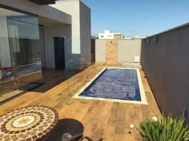 Casa de 232m² com 03 quartos à venda em condomínio - Residencial Alto do Castelo