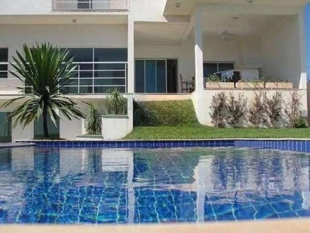 Casa sobrado de 515m² com 04 suítes à venda em condomínio - Royal Park