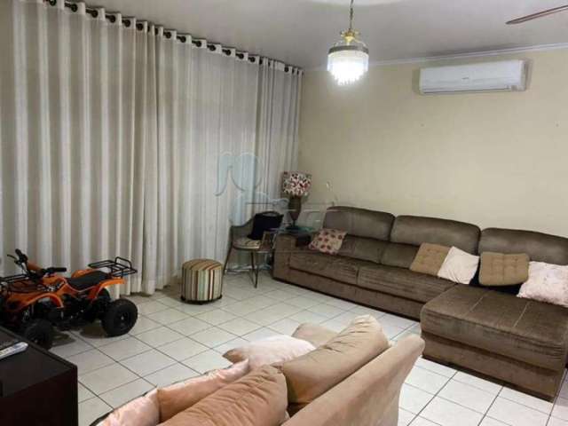 Casa de 359m² com 05 quartos à venda em condomínio - Ribeirânia