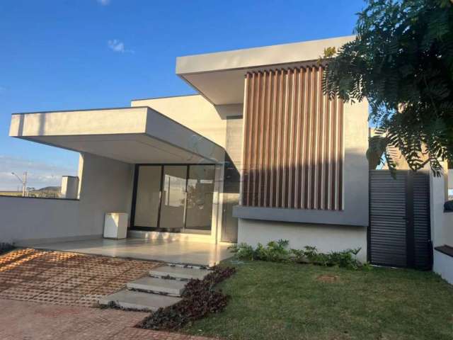 Casa de 172m² com 03 quartos à venda em condomínio - Quinta da Mata