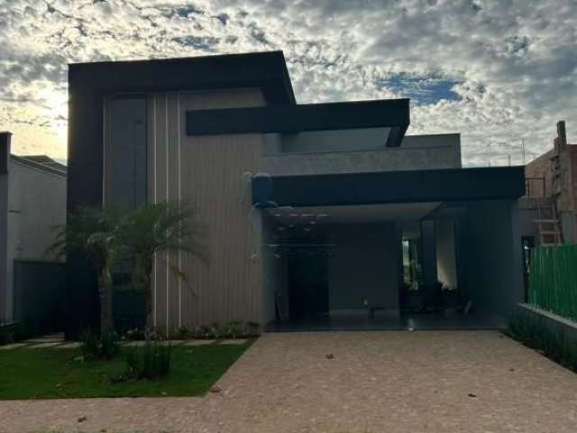 Casa de 166m² com 03 suítes à venda em condomínio - Quinta Da Boa Vista