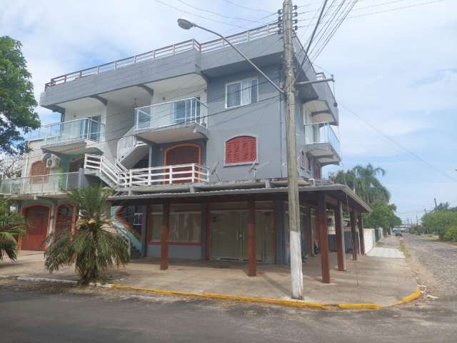 Apartamento localizado no Centro em Arroio  do Sal/RS, PRÓXIMO DE ESCOLAS, POSTO DE SAÚDE, MERCADO E COMÉRCIO EM GERAL.