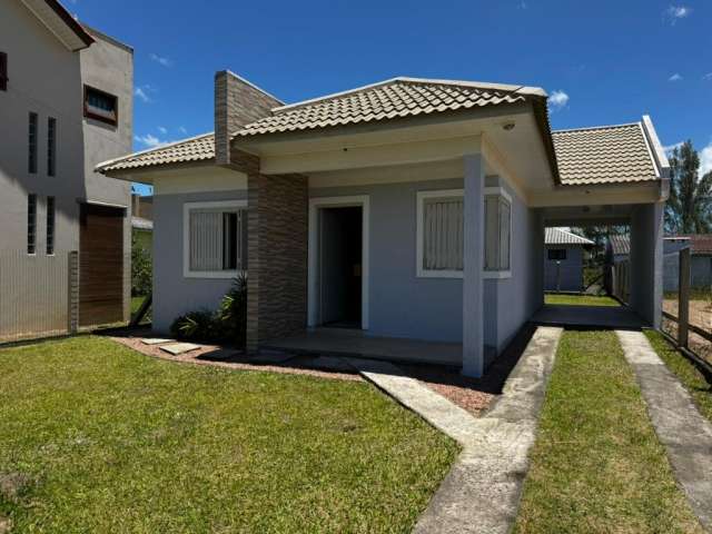 Casa localizado no Balneário Âncora em Arroio do Sal/RS. Residência com 90m² a poucos metros do mar.