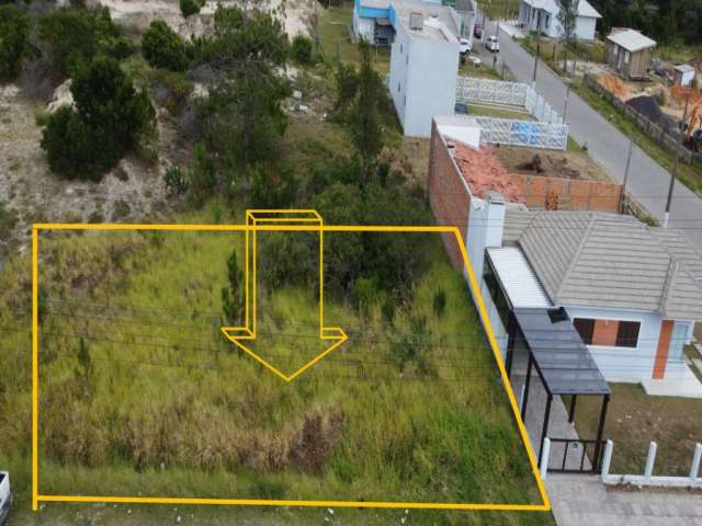 Terreno localizado no Balneário Belo Horizonte em Arroio do Sal/RS. Terreno com 280m².