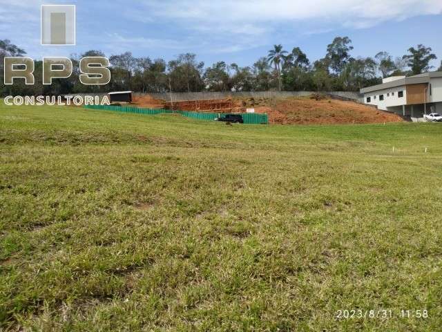 Terreno no Quintas da Boa Vista em Atibaia, 600 m²