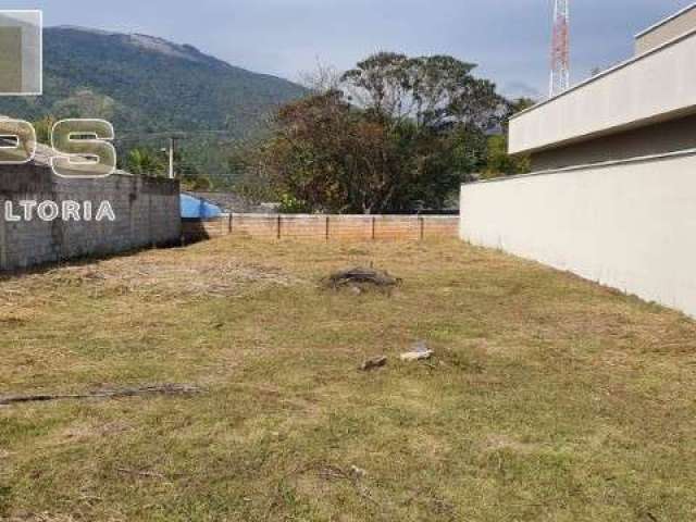 Terreno à venda - Retiro das Fontes - Atibaia - SP   Excelente terreno plano com 360 m² - medindo 12 x 30 .  No valorizado bairro do Retiro das Fontes