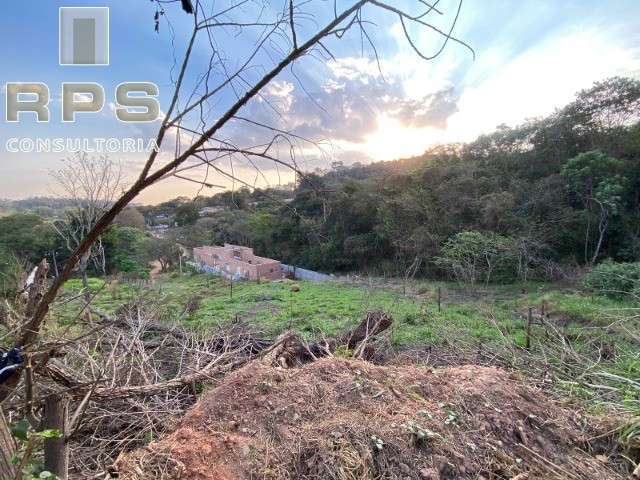 Terreno à venda no Jardim Paulista em Atibaia, declive, otima topografia, vista maravilhosa, com projeto da construção incluso!