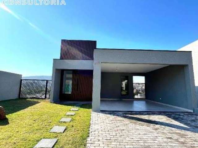 Casa no Condomínio Buona Vita, 3 quartos sendo todos suítes, piscina, churrasqueira, vaga para 4 carros, 250m² construída, condomínio com lazer!