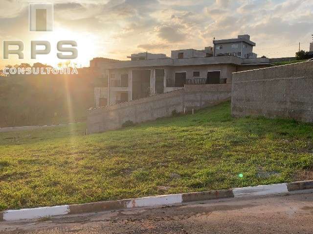 Terreno de 360m² no Condomínio Greenfield, Jardim dos Pinheiros em Atibaia, topografia plana,  excelente localização por estr dentro da cidade!