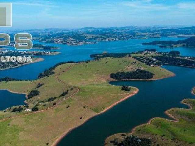 Sítio no Paraíso de frente para a Represa de Jaguarí