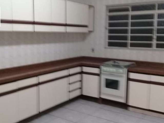 Sobrado 2 dormitórios sala cozinha 3 wc vaga 3 carros