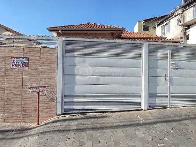 Casa Térrea com 3 Quartos à Venda, Vila Ré