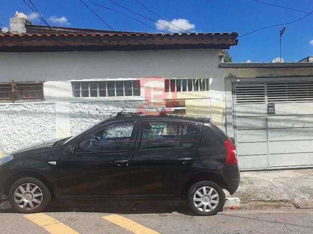 Imóvel com 5 casas e 3 vagas de garagem - Vila União