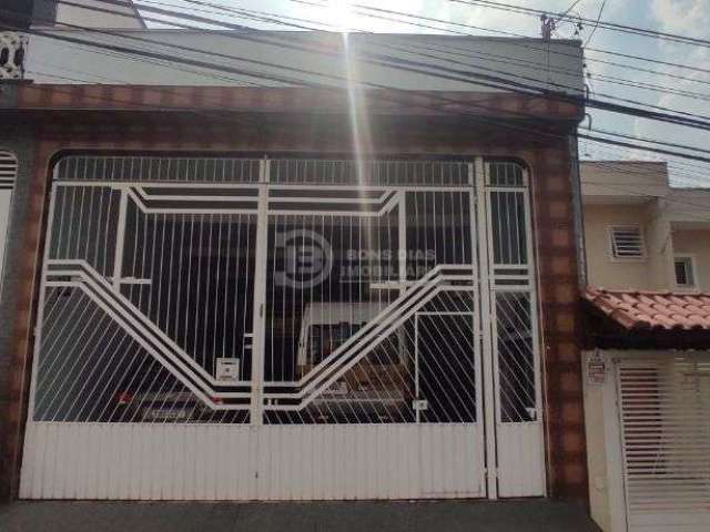 Casa à venda na Vila Ré, São Paulo: 3 dormitórios, churrasqueira e edícula