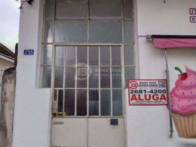 Casa padrão para alugar no bairro A.E. Carvalho, São Paulo